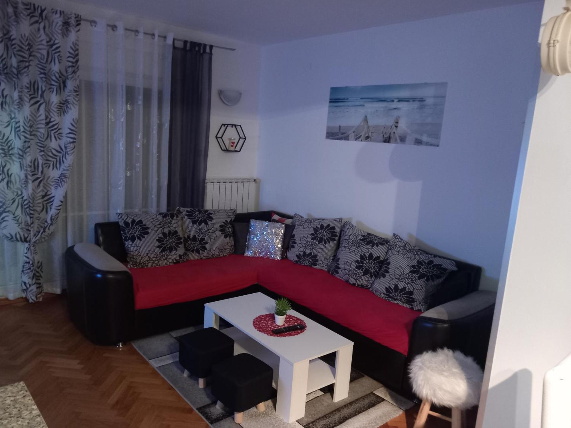 Appartamento Apartman Petra Palit Esterno foto