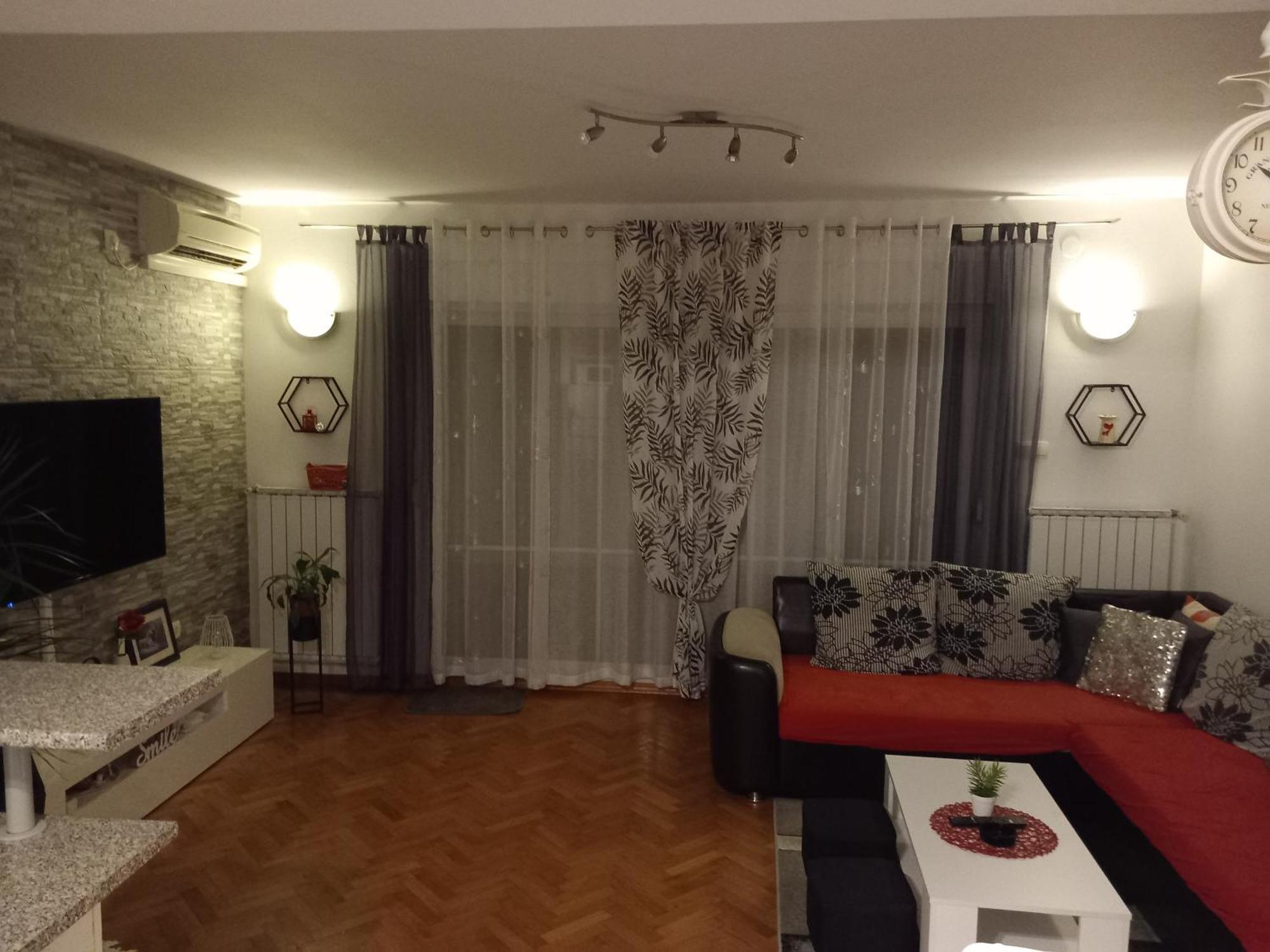 Appartamento Apartman Petra Palit Esterno foto